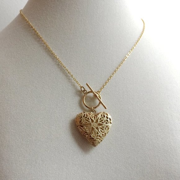 Heart Locket Pendant Necklace - Picture 3 of 8
